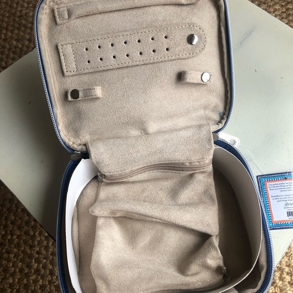 New w Tag: Brighton Butterfly Garden Jewelry or Travel Case. 2024 - Picture 9 of 12